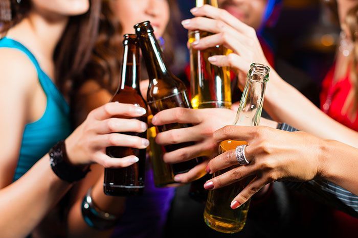 La prostitución, las drogas, y la porno van de la mano